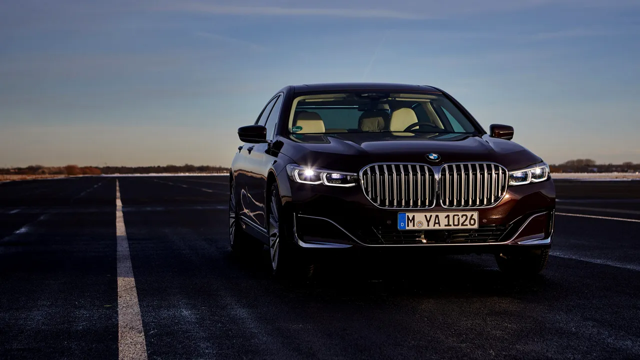 BMW Seria 7 MAI 5 