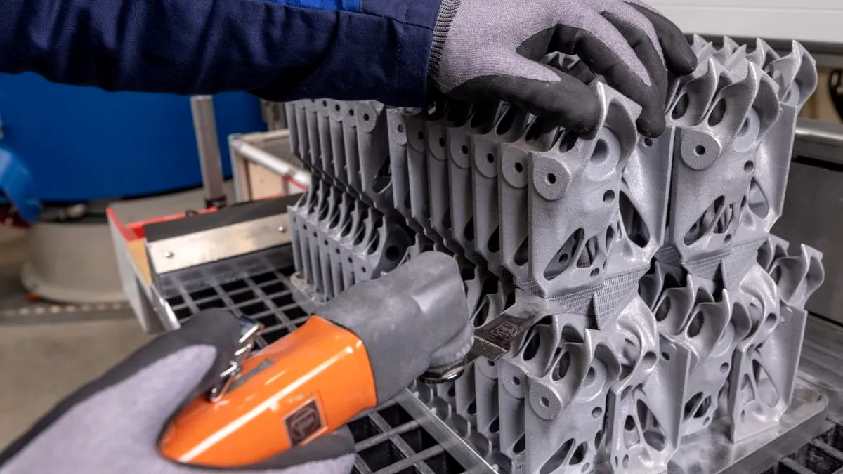 Rolls-Royce Ghost beneficiază de componente imprimate 3D pentru producţia de serie mică