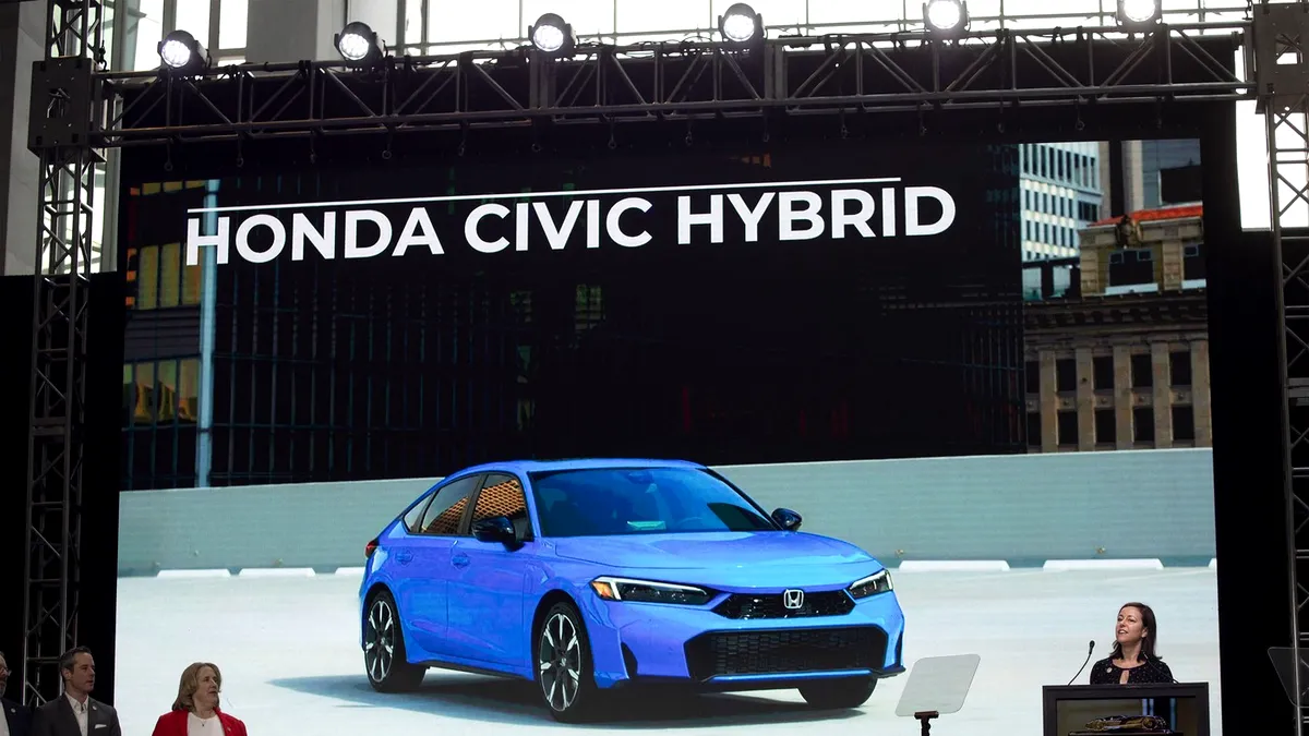 Cele mai bune mașini pentru 2026, potrivit respectatei organizații Consumer Reports. Câștigătorii la categoriile automobil de dimensiuni mici, SUV sau EV