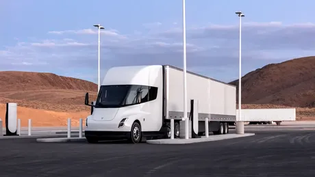 Producția camionului Tesla Semi va începe la sfârșitul lui 2024