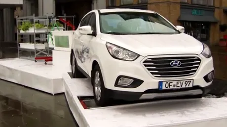 Hyundai foloseşte o maşină cu pilă de hidrogen pentru a creşte o grădină. VIDEO