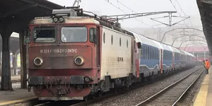 Modificări în mersul trenurilor spre Timișoara și Budapesta. Călătorii vor fi preluați cu autobuze pe anumite tronsoane