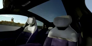 Mazda CX-6e introduce o nouă abordare pentru interiorul electricelor mărcii