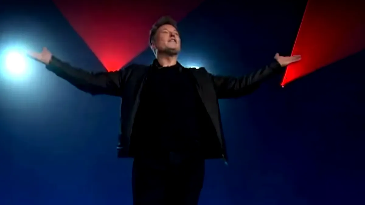 De ce s-au spart geamurile lui Cybertruck în timpul prezentării? Elon Musk explică