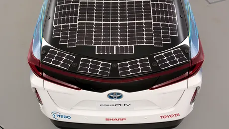 Toyota a dezvoltat un prototip al modelului Prius PHV echipat cu celule fotovoltaice - GALERIE FOTO