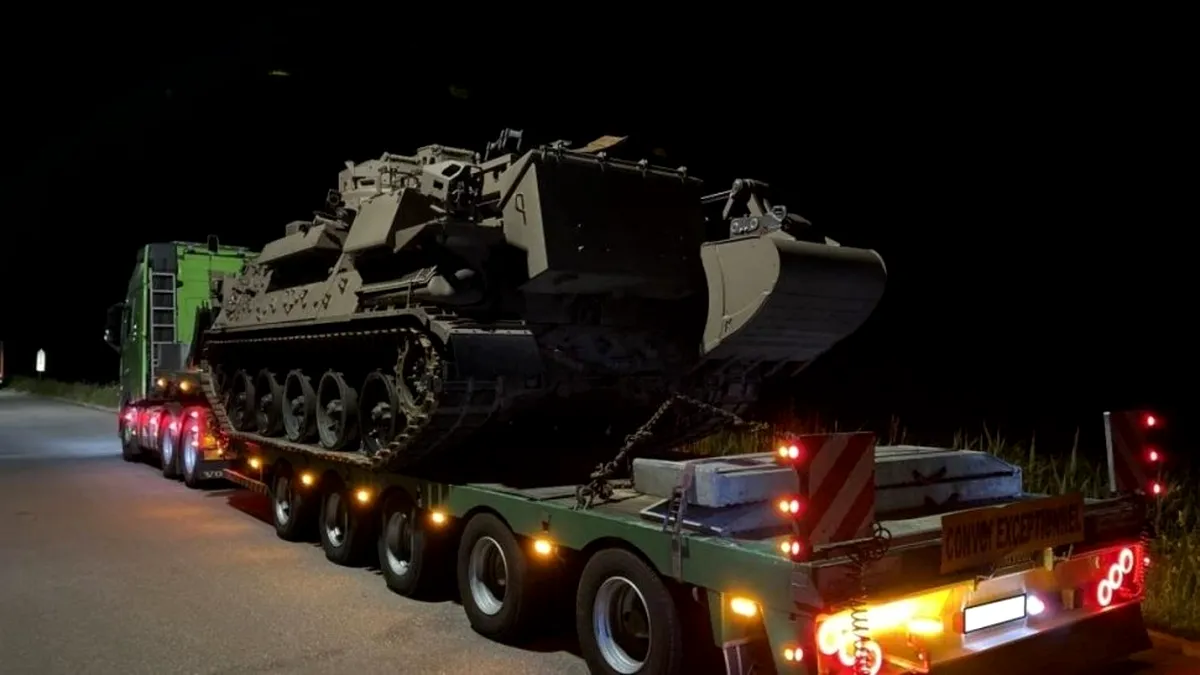 Un şofer român a fost prins de Poliţie în Germania în timp ce transporta ilegal un tanc