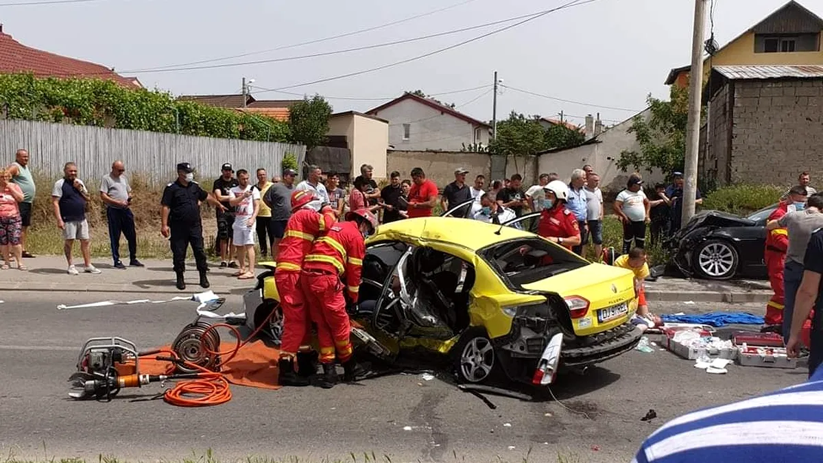 Video | Cumplitul accident de la Craiova în care au murit patru oameni a fost surprins de camerele de supraveghere