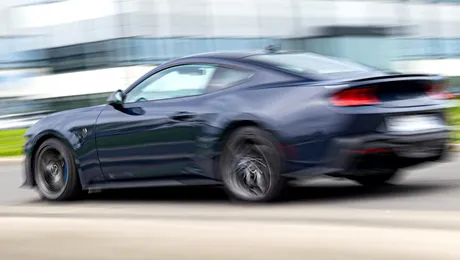 Un model legendar ar putea fi readus la viață de Ford. Un sedan cu patru uși, foarte probabil cu motor electric