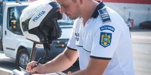 2025: Conducerea cu permis expirat sau copie xerox după permis. Cum poți scăpa de amendă?