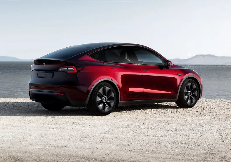 Tesla Model Y este disponibilă acum și într-o versiune cu 7 locuri. Prețurile pornesc de la 54.490 de euro