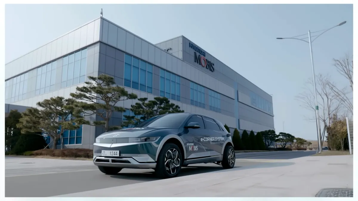 Hyundai prezintă capabilitățile sistemului „e-Corner”. Grija parcărilor laterale este de domeniul trecutului - VIDEO