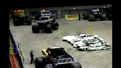 Accident dramatic la un Monster Truck Show