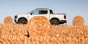 VIDEO Ford Ranger Plug-in Hybrid testat în Dobrogea. Primul pick-up electrificat al mărcii