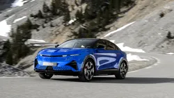 Alpine prezintă oficial noul A390, complet electric. Până la 470 CP și peste 500 km autonomie