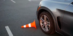 Șofer bun sau doar șofer experimentat? Cinci situații în care o secundă de anticipare face diferența