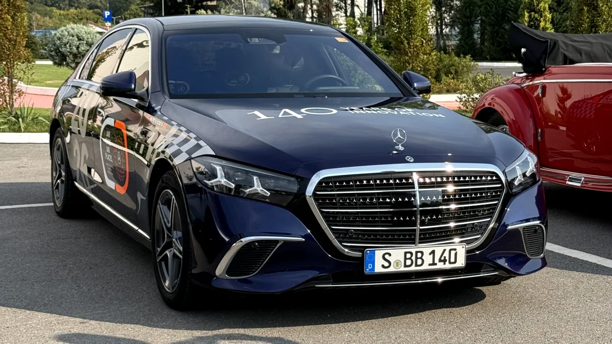 Caravana internațională aniversară a Mercedes a ajuns în România. Marca germană aniversează 140 de ani de la primul brevet depus de Carl Benz