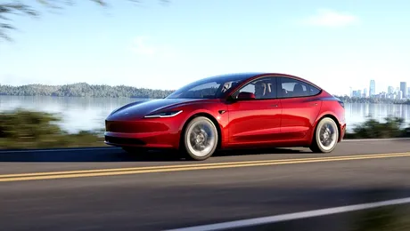 Tesla a anunțat un nou sistem de conducere autonomă. Spune că va fi lansat în septembrie