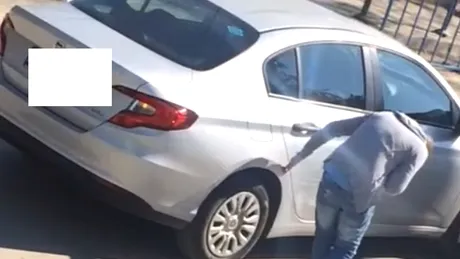 Ai găsit maşina lovită în parcare şi nu ştii cine e autorul? Cel mai probabil s-a întâmplat cam aşa - VIDEO