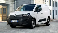 <span class='prepend'>Foto |</span> Stellantis lansează o nouă game de dubițe mai accesibile. Noi versiuni de Citroën Berlingo Van, Fiat Doblo sau Opel Combo 