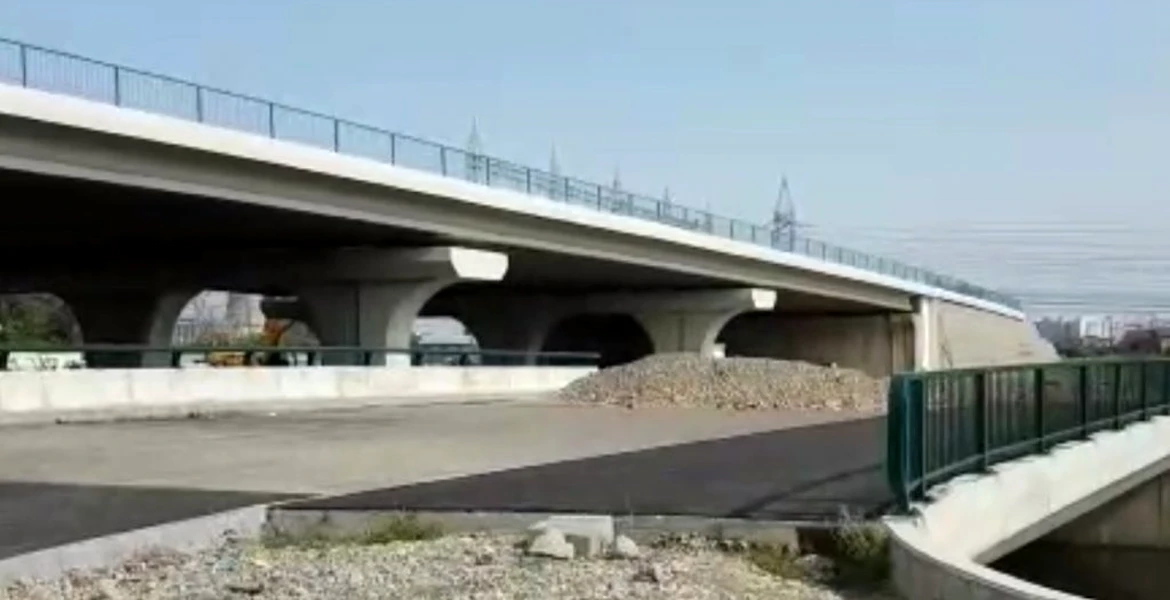 „Detaliul de proiectare” care împiedică deschiderea podului peste Dâmboviţa