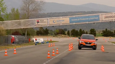 Cât de stabil este, de fapt, noul Renault Arkana? Spaniolii l-au pus la grea încercare