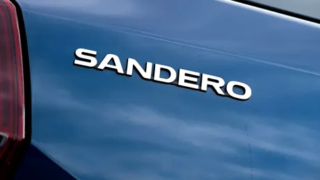 Prima imagine cu noua Dacia Sandero - FOTO