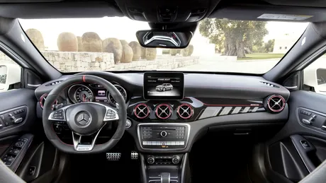 Mercedes-Benz GLA facelift - Şi SUV-urile merg la fitness [FOTO]