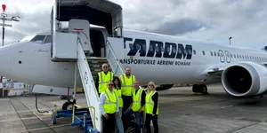 Primul Boeing 737 MAX al TAROM pleacă din Seattle spre România. Aeronava va purta numele „Mircea Lucescu”