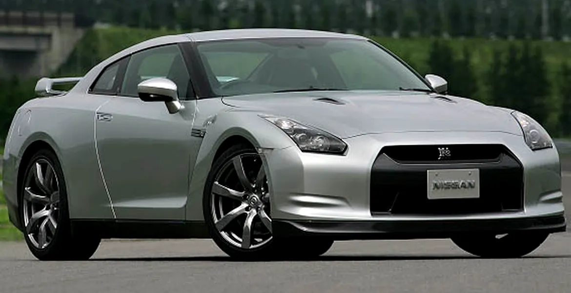 Nissan GT-R pe Nurburgring