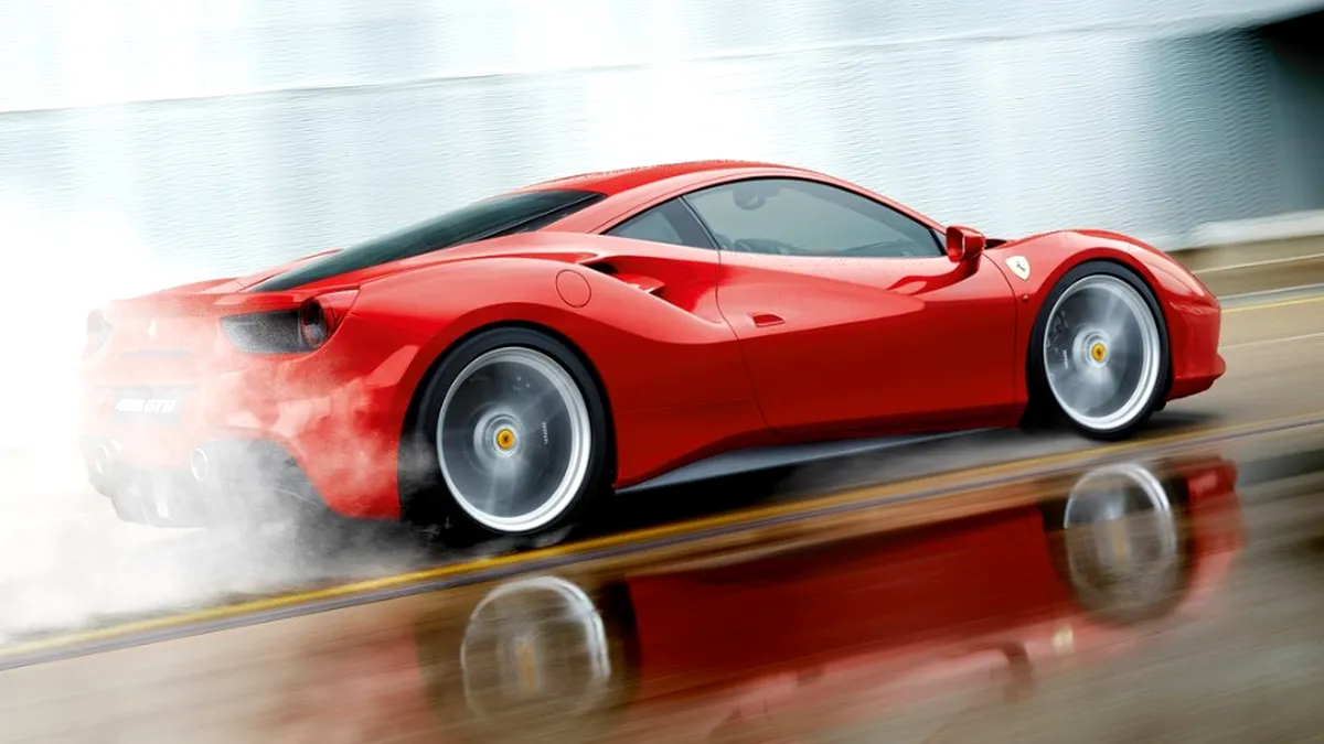 Video - Copiii au transformat un Ferrari de 428.000 de euro într-un tobogan. Proprietarul și-a dat în judecată vecinii