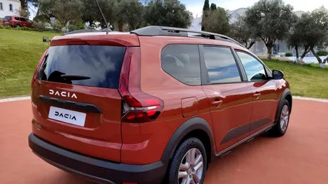 Prim contact cu Dacia Jogger Hybrid 140, cel mai accesibil vehicul de familie cu propulsie hibridă de pe piață - VIDEO - GALERIE FOTO