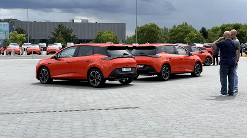 Un producător din China urcă rapid în clasamentul auto din România. Ce arată noile date