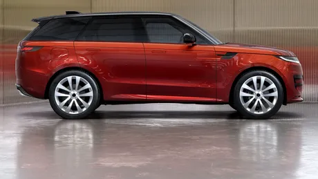 Land Rover celebrează 20 de ani de Range Rover Sport cu o ediție aniversară. Are la bază versiunea SV și un sistem hibrid plug-in