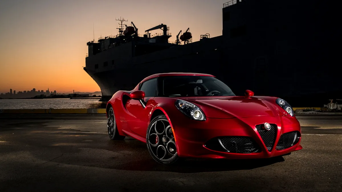 Americanii încearcă să ne convingă că Alfa Romeo 4C e, de fapt, un pussy wagon