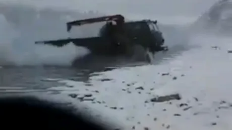 Cel mai tare şofer rus de Kamaz din toate timpurile. VIDEO