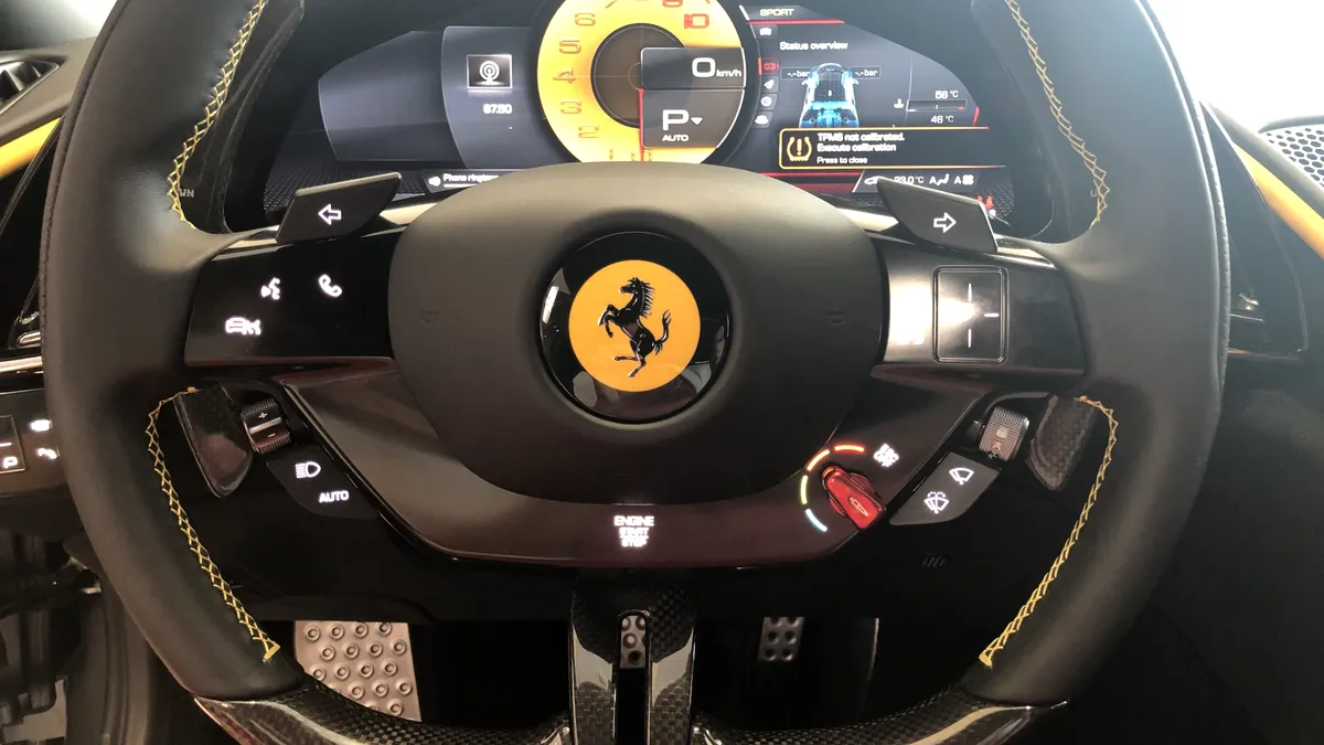 Roma, cel mai nou coupe Ferrari, este găzduit zilele acestea în showroomul din Romania