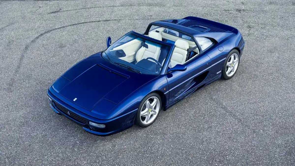 Primul Ferrari ce i-a aparținut lui Michael Schumacher va fi scos la licitație