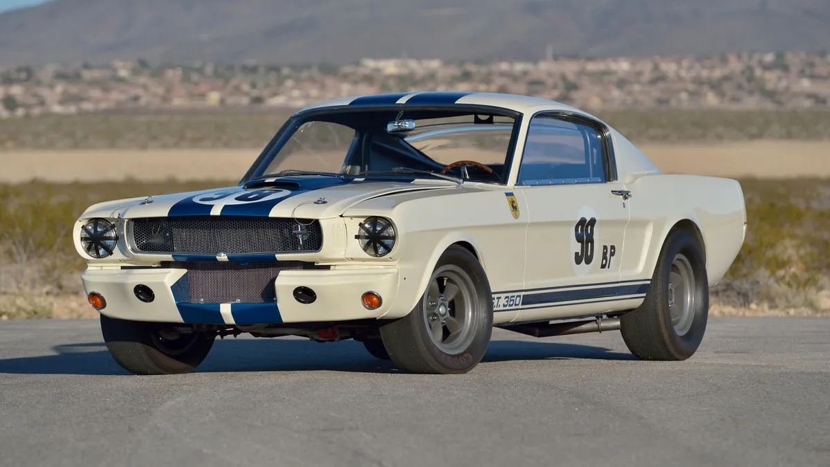 Ar putea deveni cel mai scump MUSTANG din istorie. Se vinde prototipul legendarului Shelby GT350R