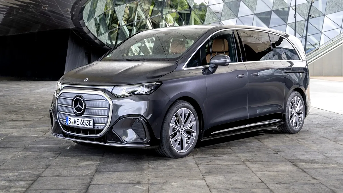 Noul Mercedes-Benz VLE primește versiuni AMG și configurație cu până la 8 locuri