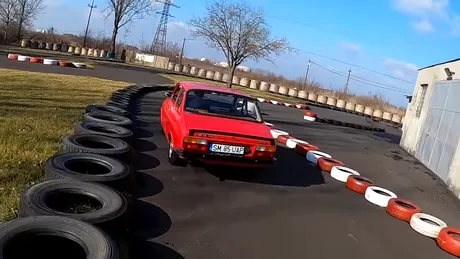 Cu Dacia Sport pe circuit. Cum se comportă mașina de peste 30 de ani?