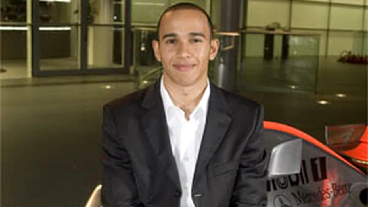 2-lewis-hamilton1 