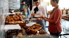 BANCUL ZILEI. Bulă e nemulțumit de mâncarea de la restaurant
