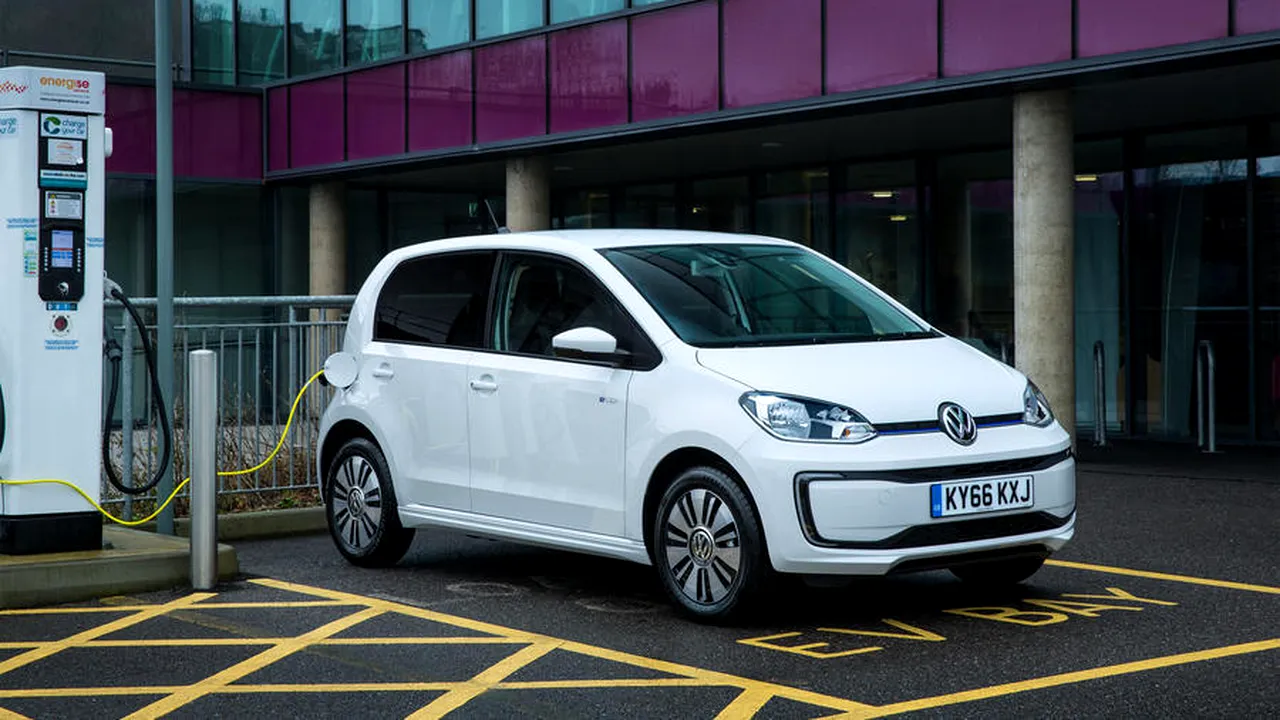 2-volkswagen-e-up-charging-0 