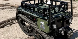 O firmă din România propune un vehicul robot terestru dual-use: soldat, pompier și ajutor la fermă