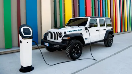 Jeep Wrangler va fi vândut în Europa doar în versiune hibrid plug-in 4xe