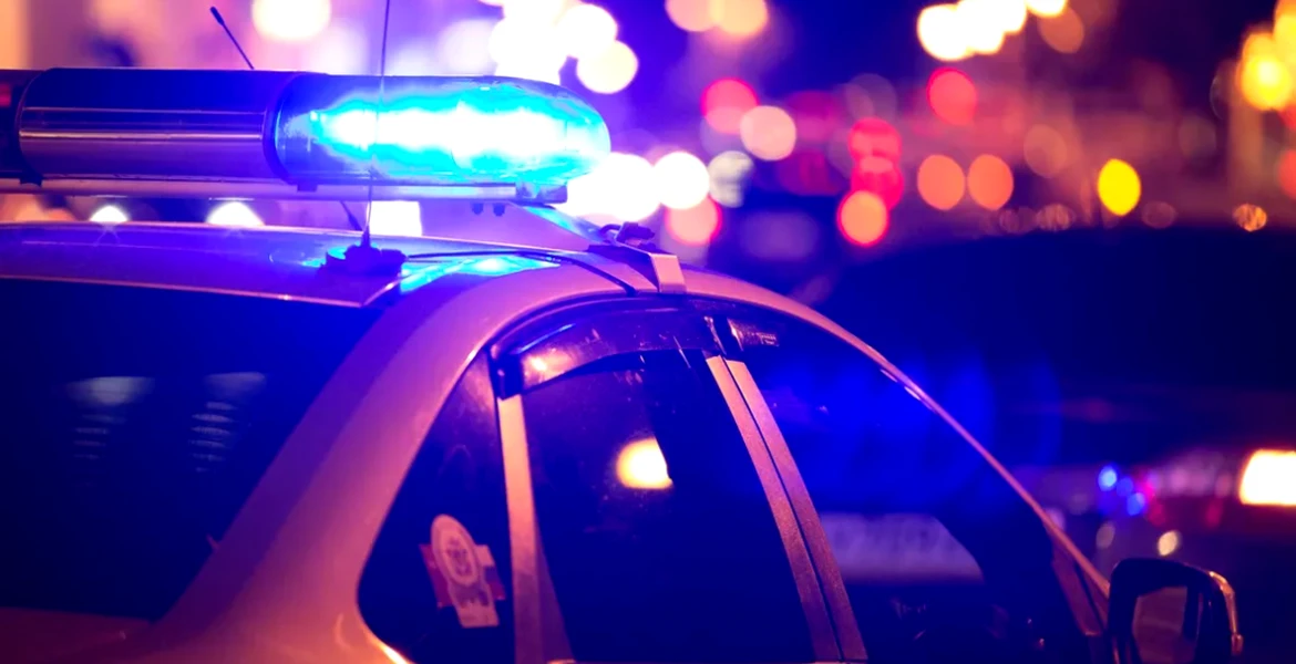 VIDEO. Polițiștii au urmărit un șofer care a avariat mai multe autoturisme. Unde s-a întâmplat