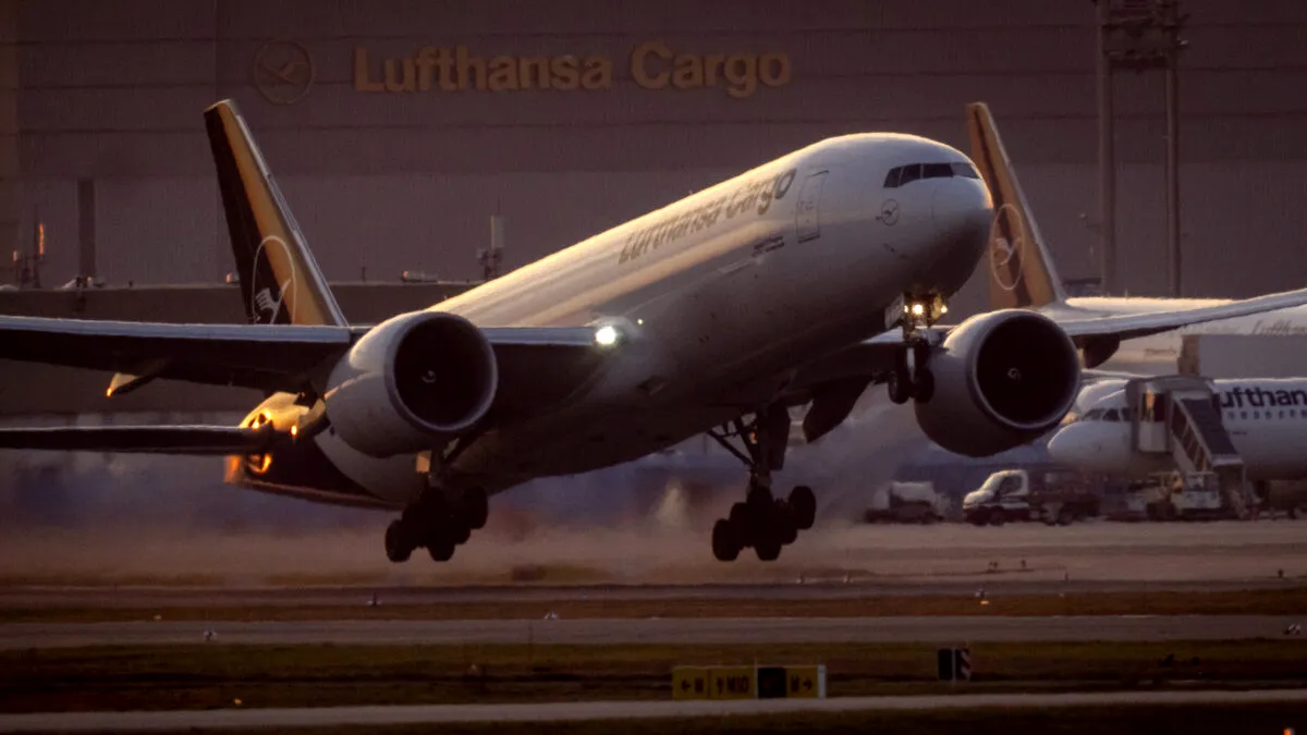 Aeroportul Henri Coandă va avea cel mai înalt nivel de coordonare din aviația civilă mondială, similar cu Londra, Madrid sau Paris