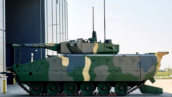 Rheinmetall va produce transportoare blindate Lynx în România. Vehiculele vor fi asamblate la Automecanica Mediaș