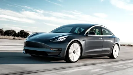 Tesla ar putea rechema în service 1,2 milioane de modele. Suspensia față se poate rupe fără avertisment
