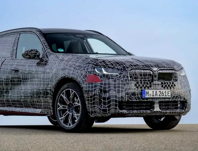 Avem primele imagini oficiale cu noul BMW X3. SUV-ul va fi lansat anul acesta